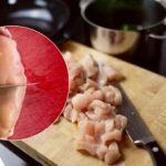 Hlavní chyba, kterou dělá většina lidí: jak krájet kuřecí řízek,