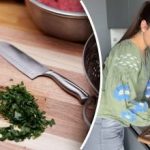 Bakterie a zápach okamžitě zmizí: jak správně vyčistit dřevěné kuchyňské